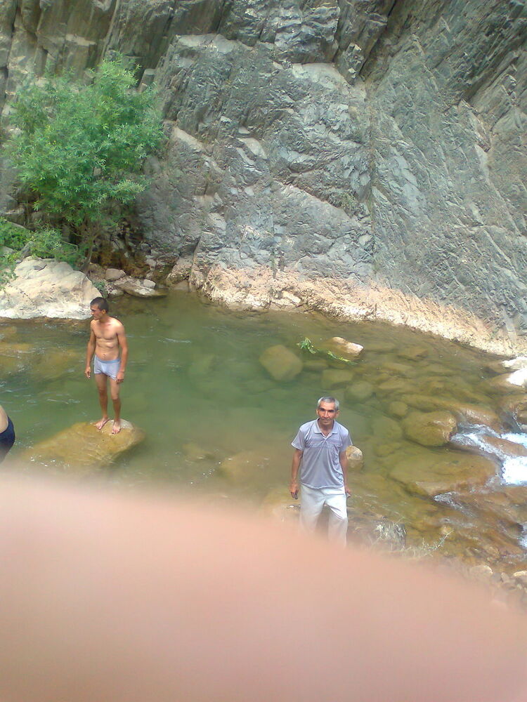  ,   Bek, 39 ,   