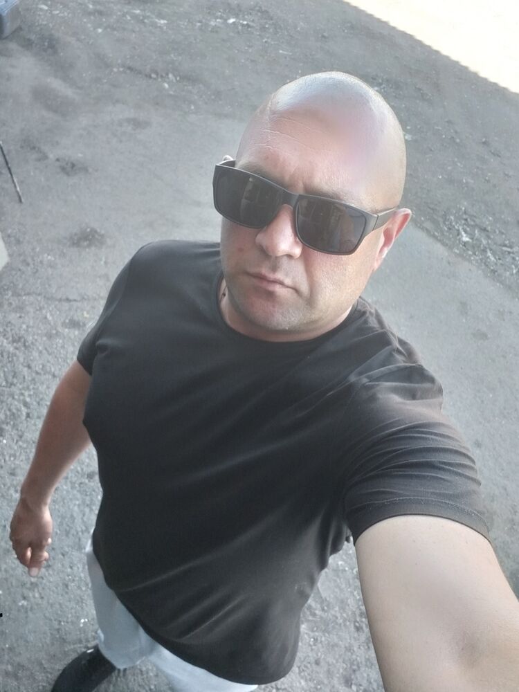  44301938  , 42 ,    