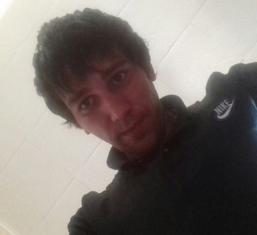  8505918  , 37 ,    -