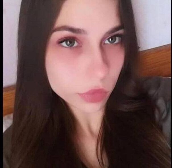 42788438  , 19 ,    
