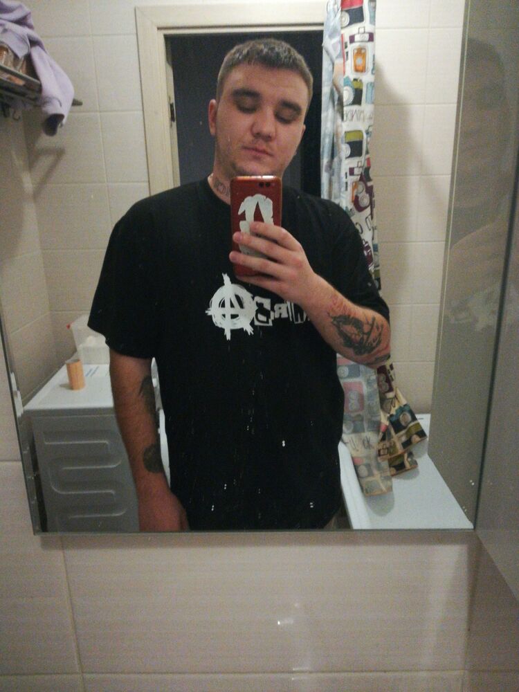  ,   Anton, 28 ,   ,   