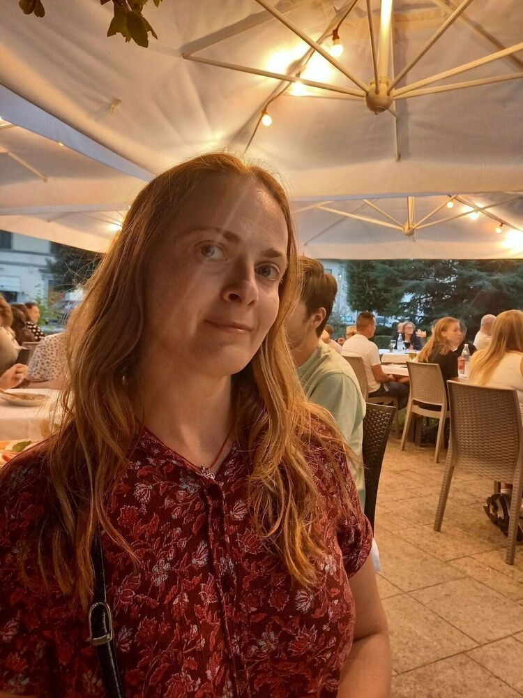  53025538  Alina, 20 ,    Zevenaar