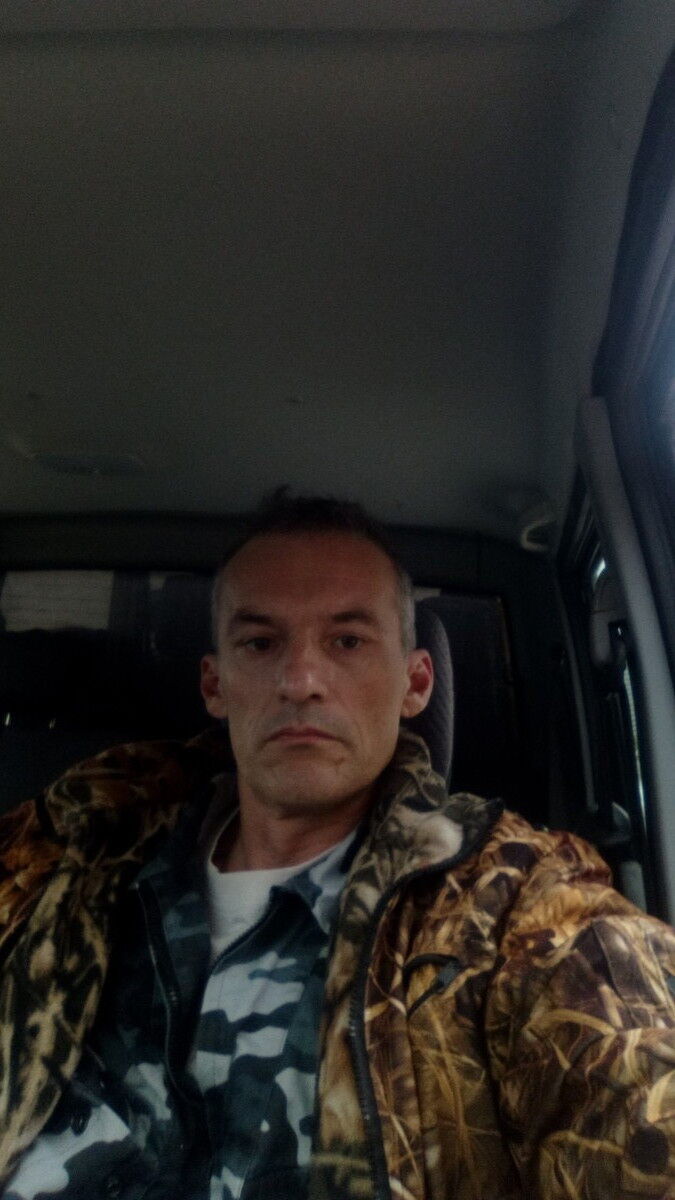  11392508  Nik, 52 ,    
