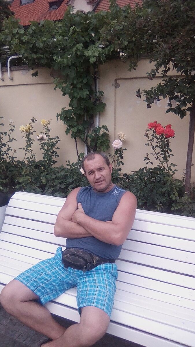  10868748  , 43 ,    Praha