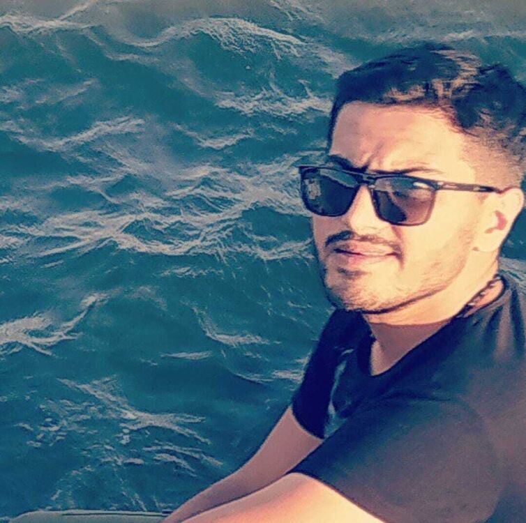  26441088  Emil, 30 ,    