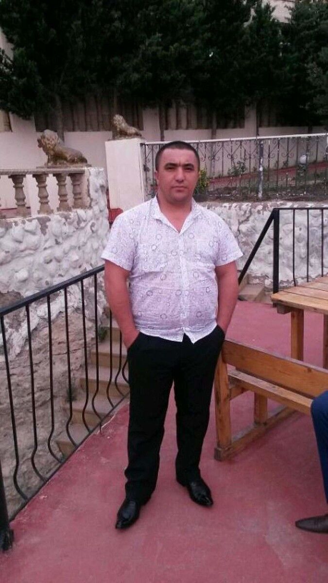  19275828  Emin, 49 ,    