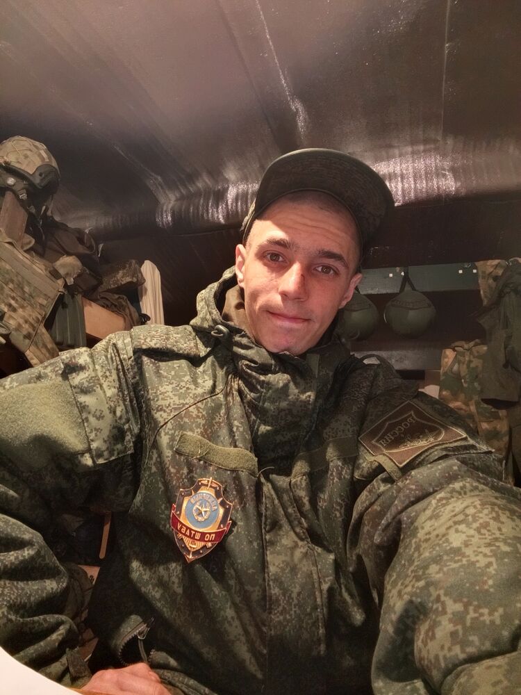  43348988  , 24 ,    