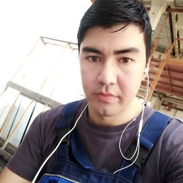  17989258  Qadirboy, 29 ,    