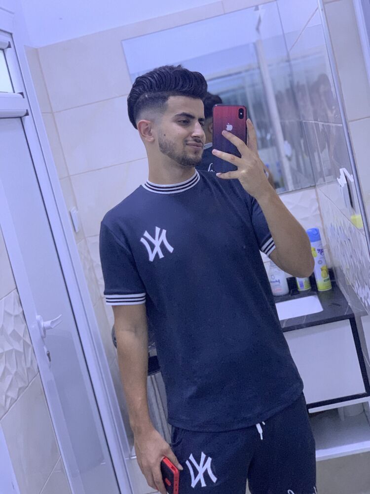  37018678  Fouad, 23 ,    Algiers