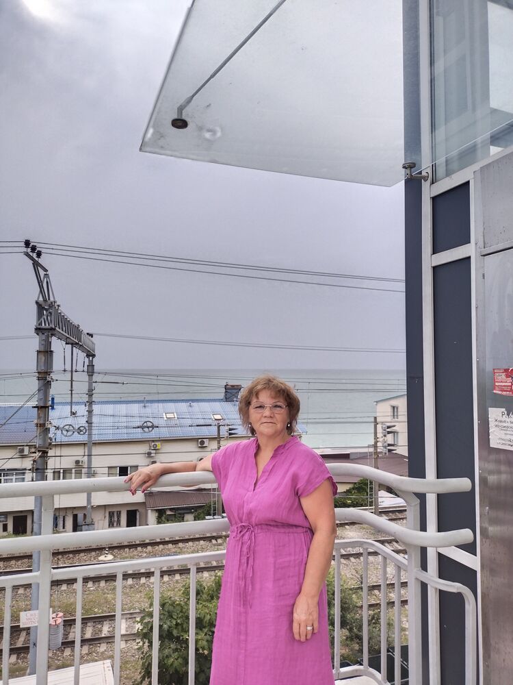  ,   Elena, 58 ,   c , 