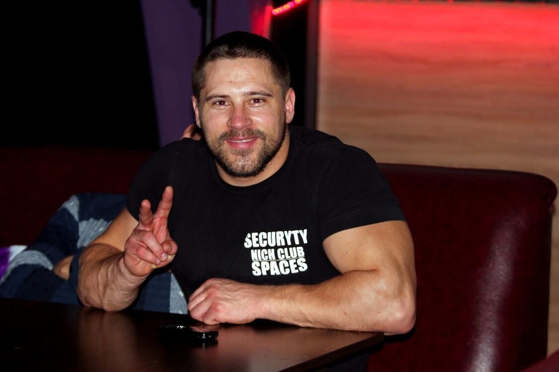  ,   Igor, 33 ,   ,   , c 