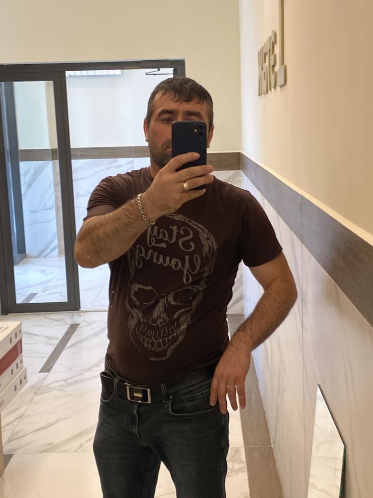  26568018  , 40 ,    -