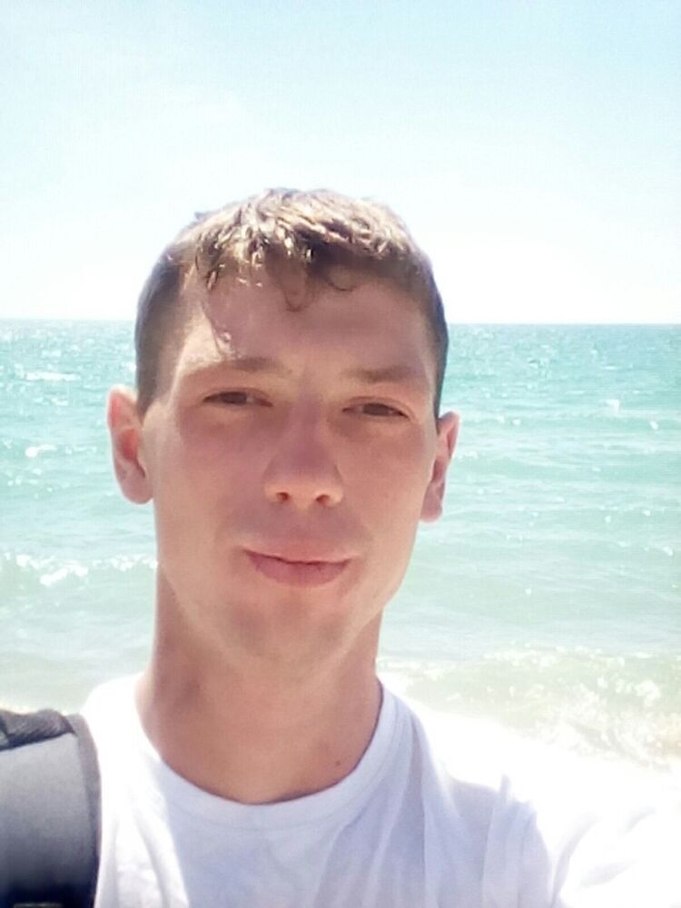  ,   Sergei, 31 ,   ,   , c 
