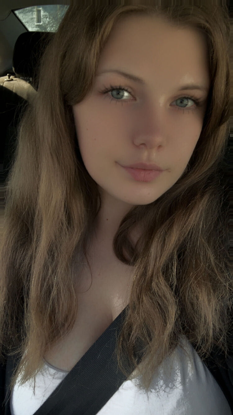  54192298  Lalisa, 22 ,     