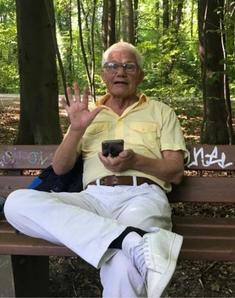  -,   , 44 ,   ,   