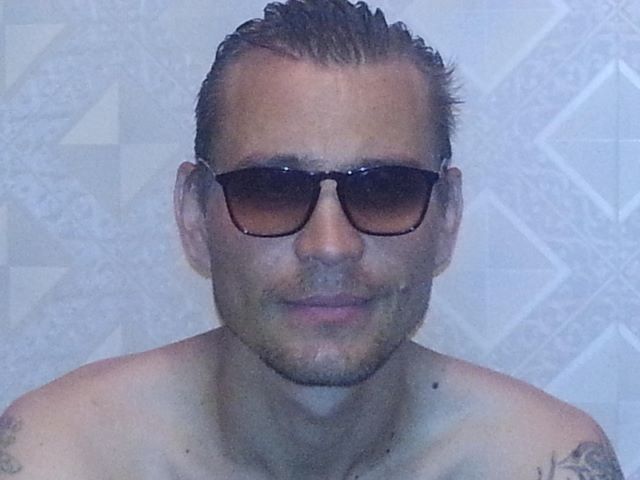  ,   Banderos, 44 ,   