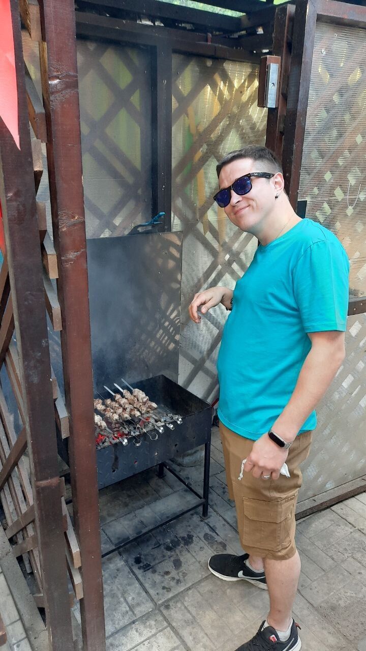  ,   Viktor, 31 ,   ,   , c 