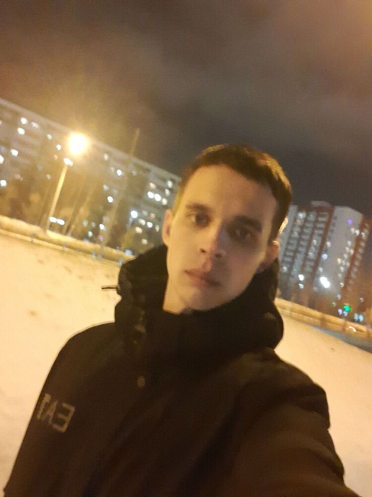  53993578  Aizat, 24 ,     