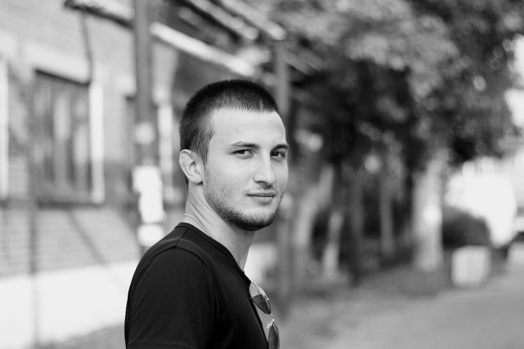  --,   , 33 ,   