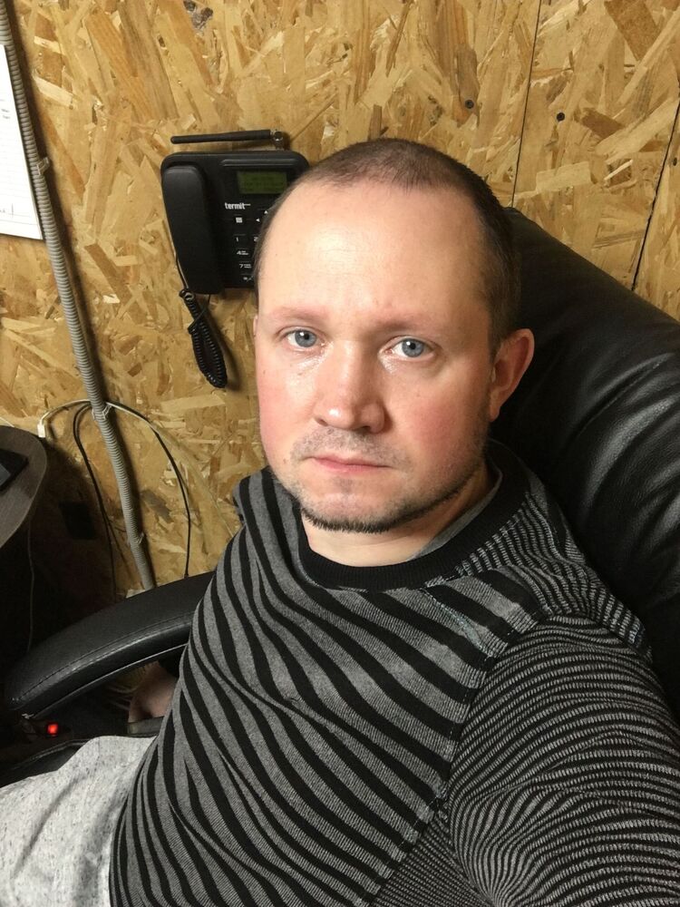  32362808  , 39 ,    