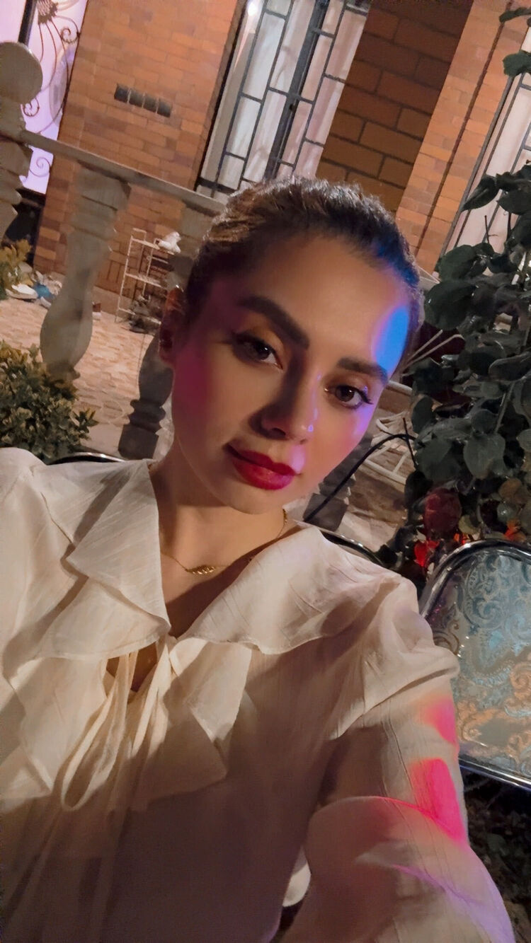  54237578  Anita, 31 ,    