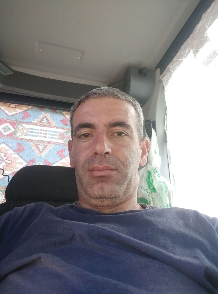  36880838  , 42 ,    