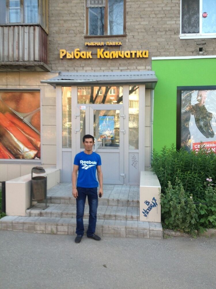  13304348  BAhrom, 32 ,    