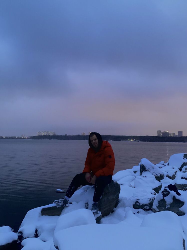  ,   Nikita, 22 ,   ,   
