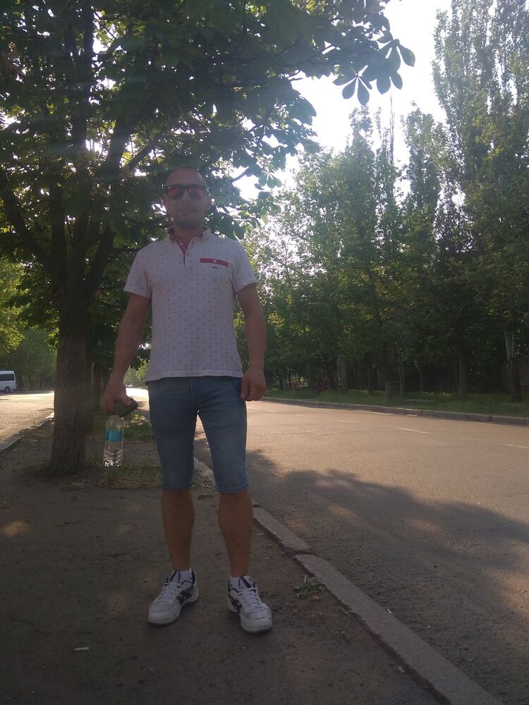 ,   Artem, 40 ,   ,   , c 
