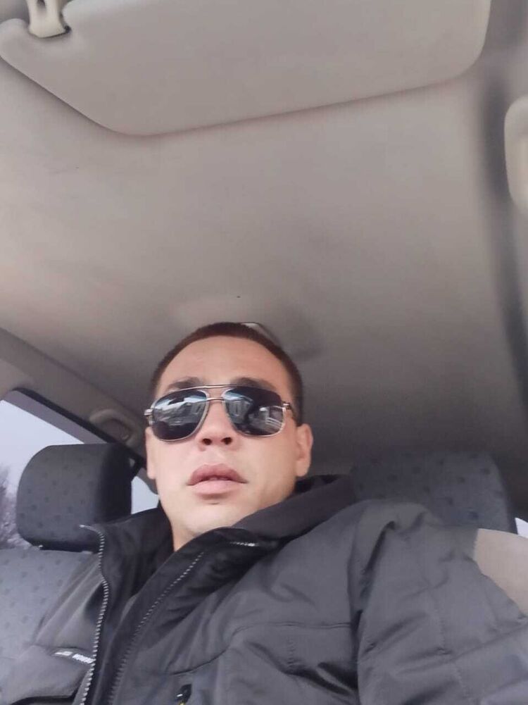  48193598  Vovik, 33 ,    