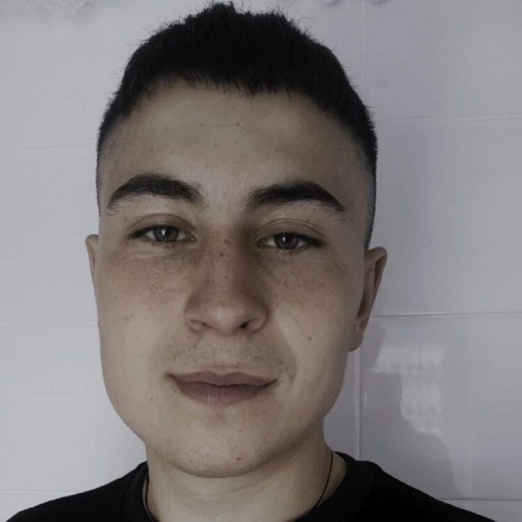  33535978  Alin, 23 ,    