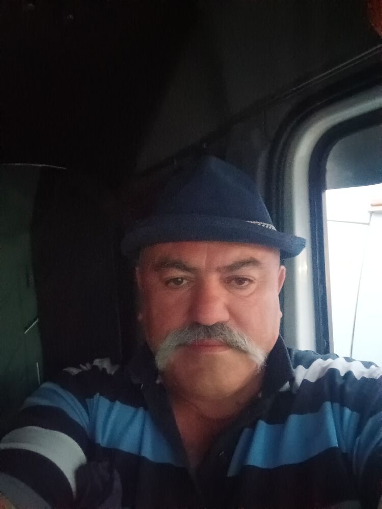  47746458  Muharrem, 50 ,    