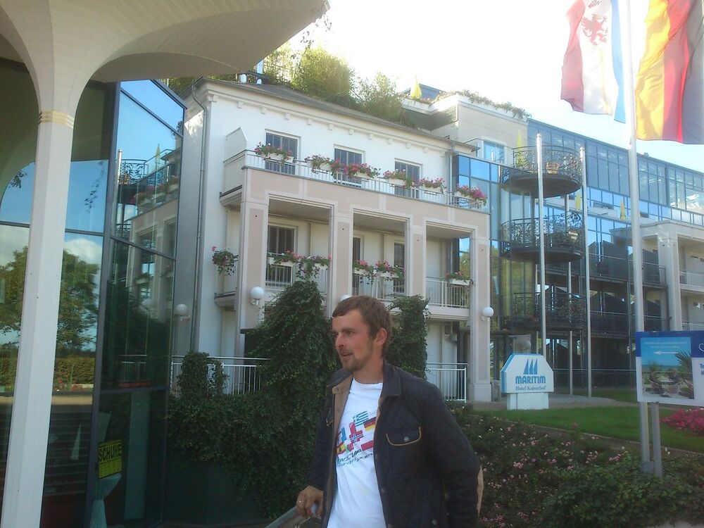 8690008  Andreii, 35 ,    Bielany Wroclawskie