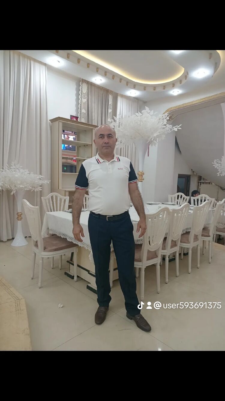  44312888  Muzaqi, 49 ,    