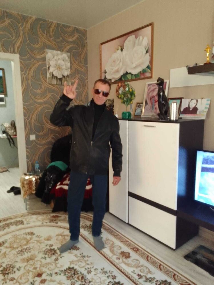  47933838  Alexander, 57 ,    