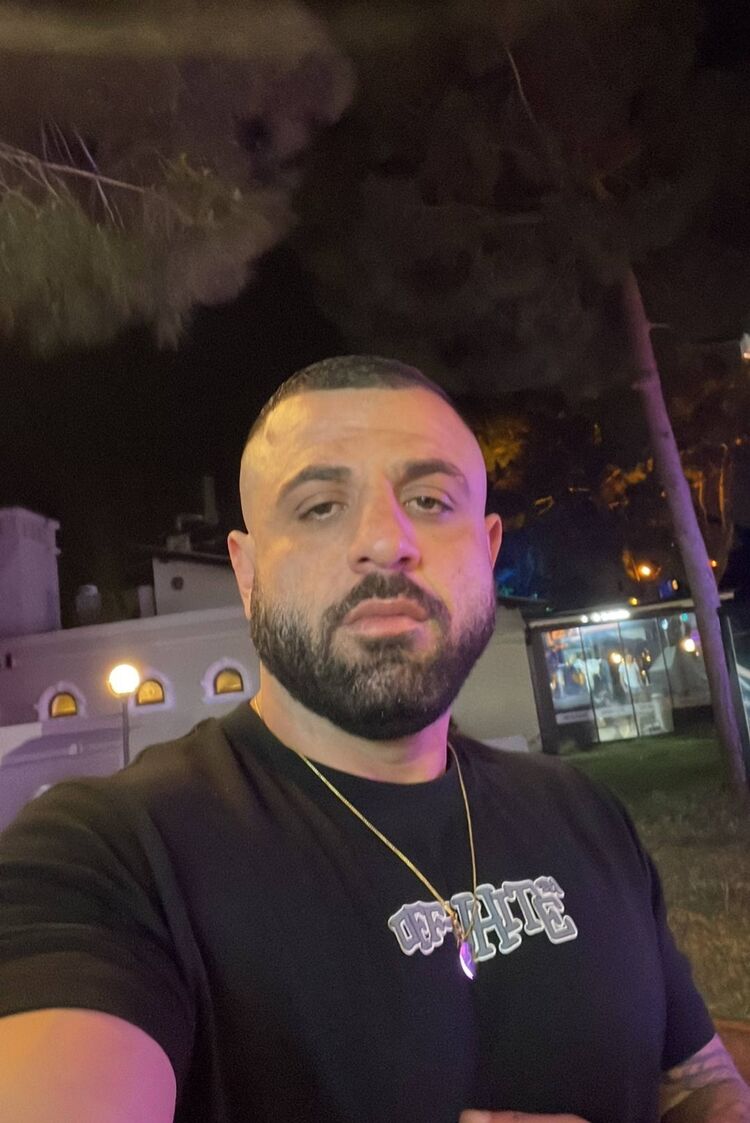  54429158  Seyhan, 38 ,    