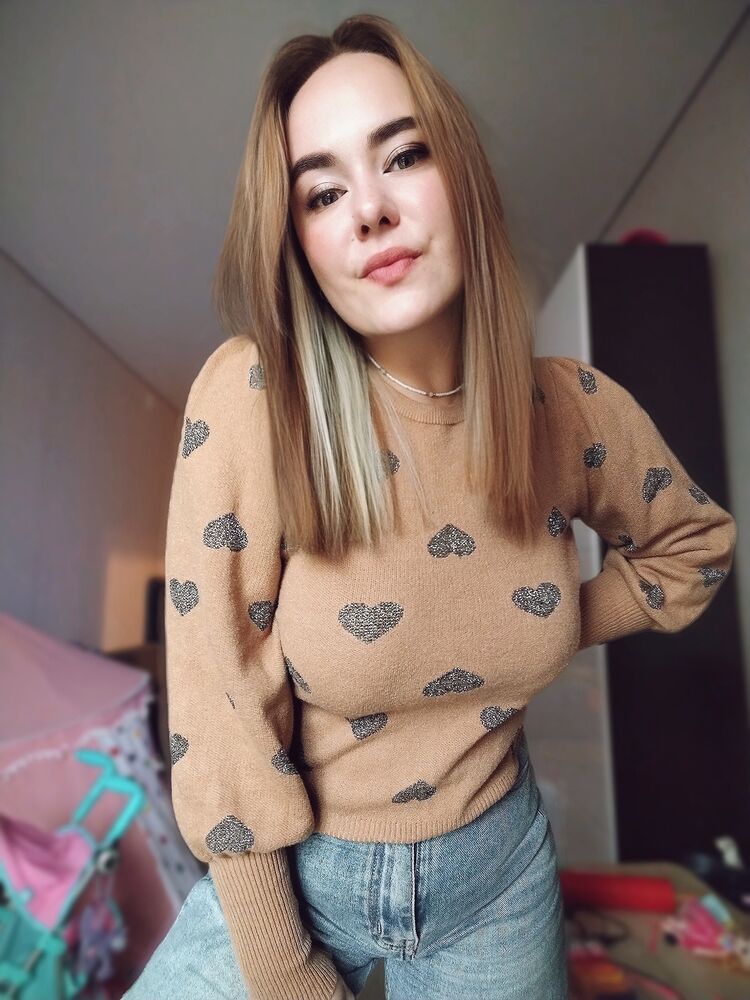  53395018  Yana, 28 ,    