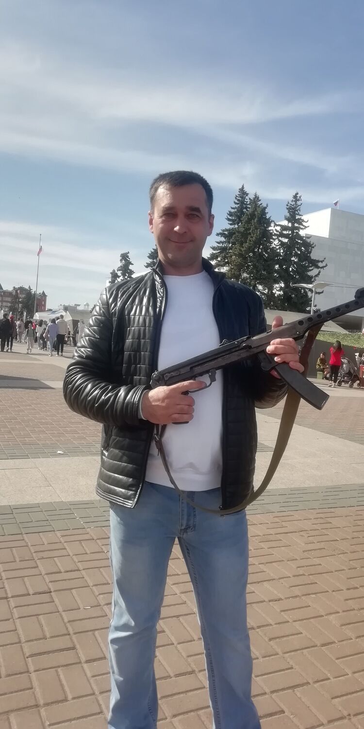  29929618  Irek, 39 ,    