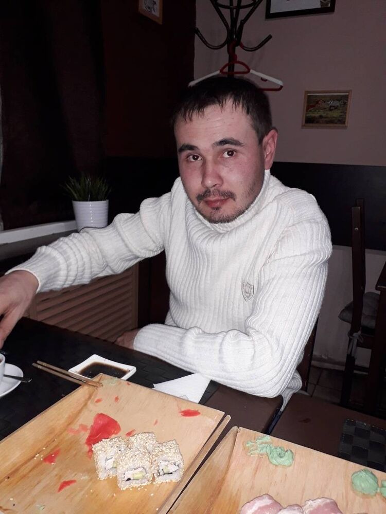  ,   Sergej, 38 ,   ,   , c 