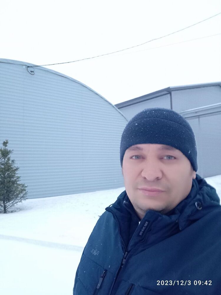  43444278  Alijon, 38 ,    