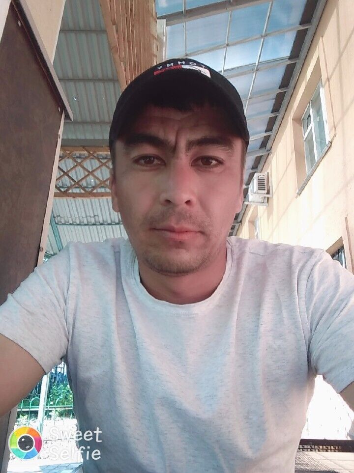  28577718  , 35 ,    