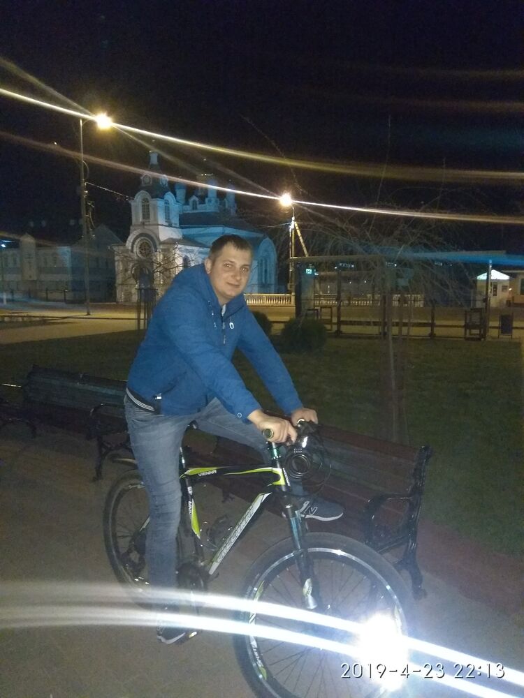  Hameln,   Igor, 33 ,     , c 