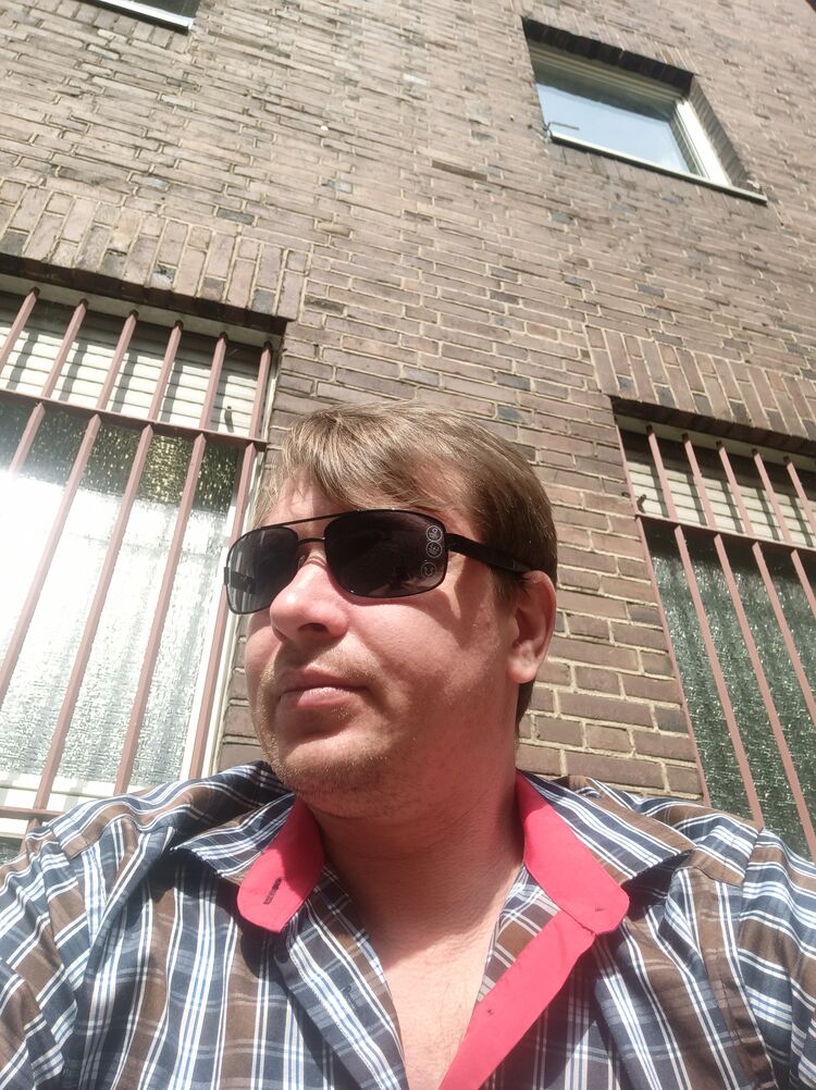  Koeln,   , 38 ,   ,   