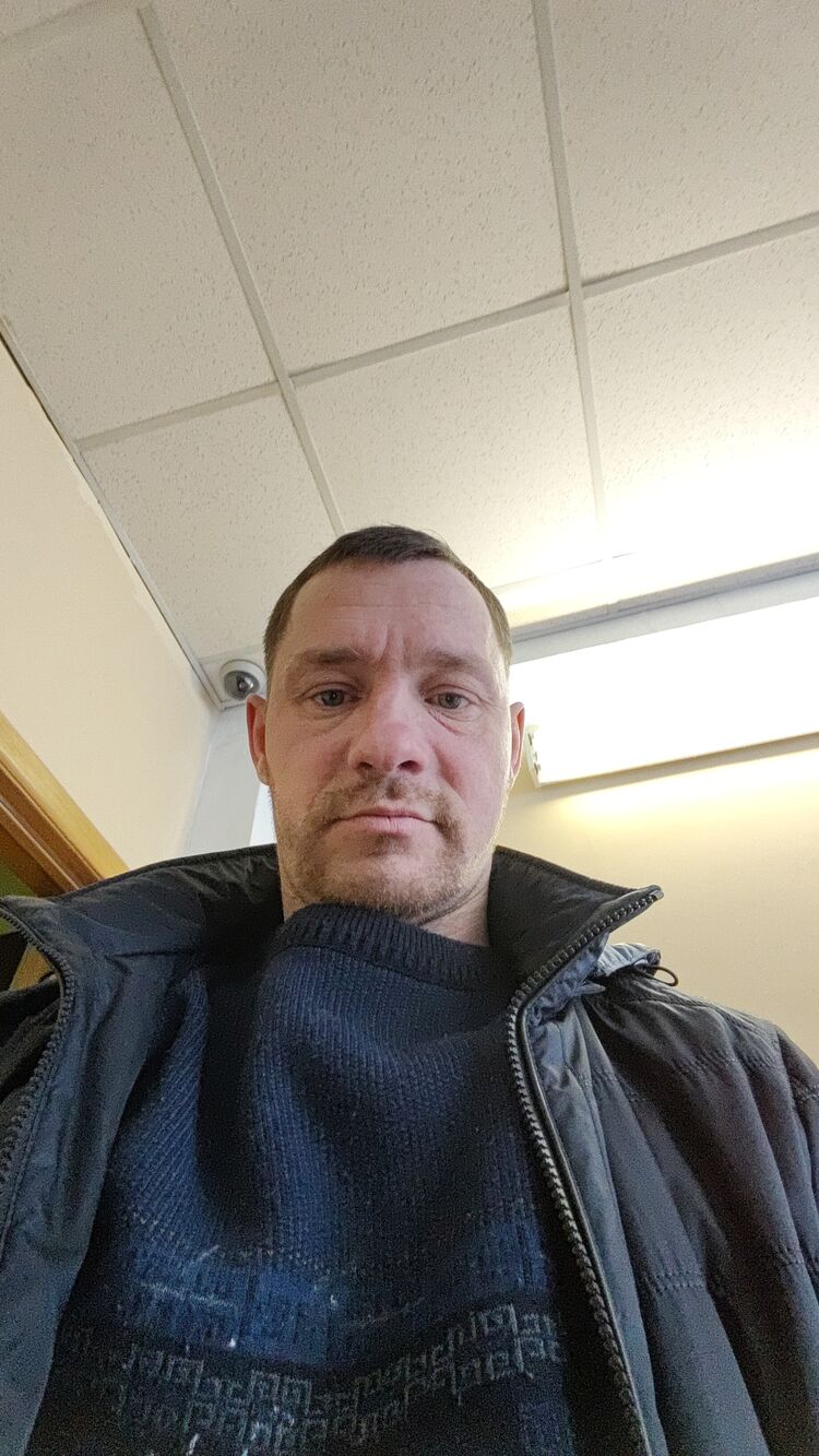  42981828  , 41 ,    