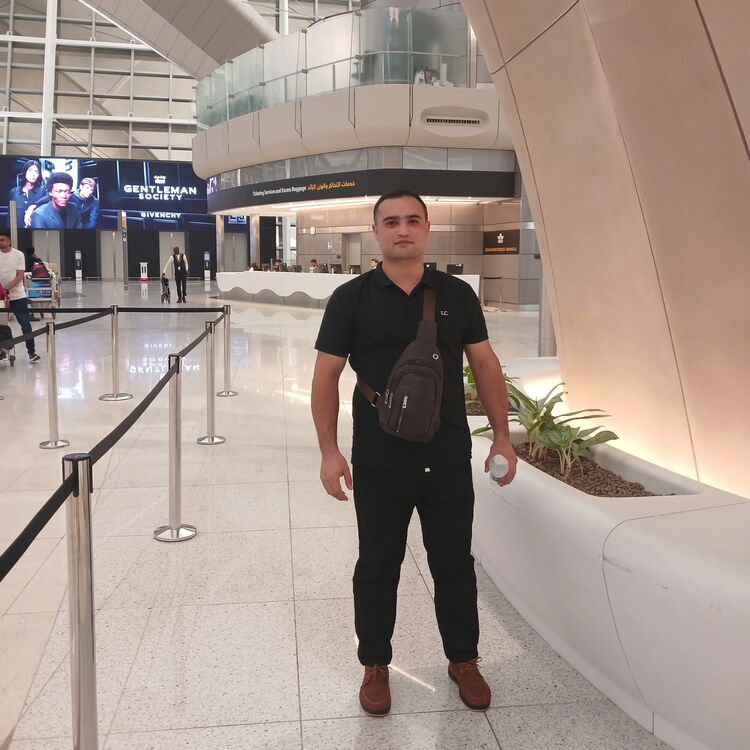  50093058  Asadbek, 26 ,    