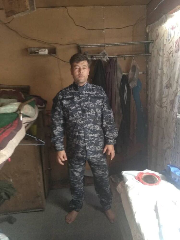  ,   Malik, 42 ,   ,   , c 