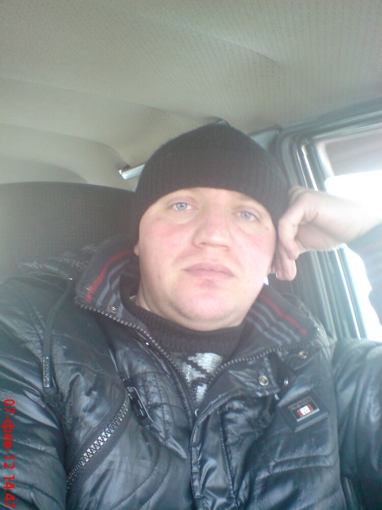  ,   Cergej, 43 ,  
