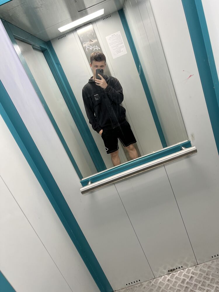  28808318  , 21 ,    -