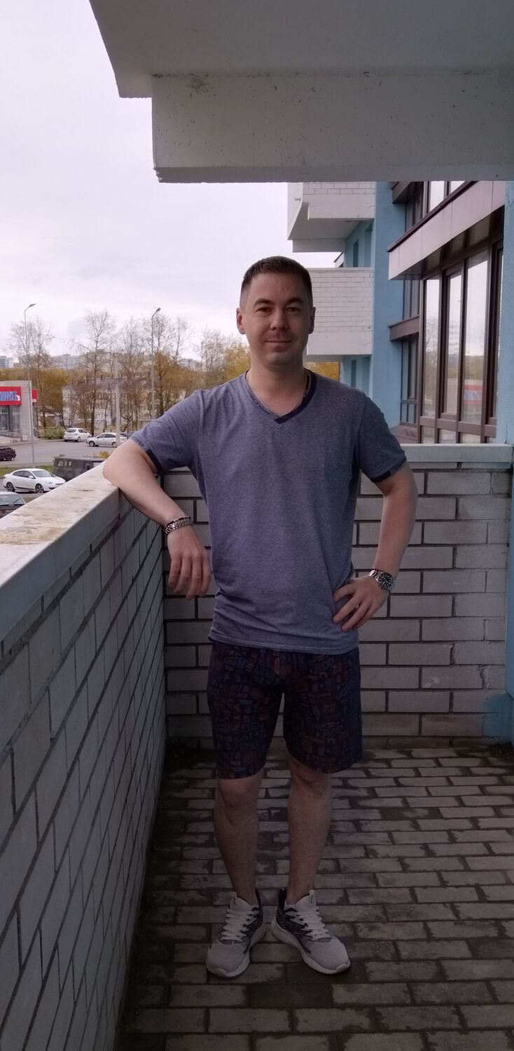  46734898  , 33 ,    
