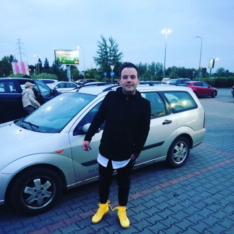  Piaseczno,   Zhenya, 31 ,   